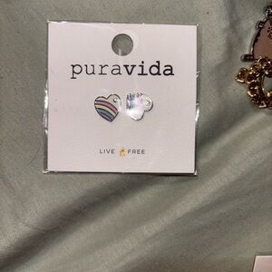 Pura Vida Enamel Vintage Heart Stud Earrings